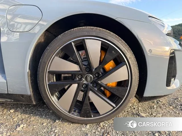 Audi e-Tron GT id 3482877 из Кореи 8