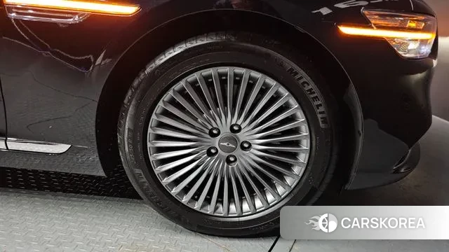 Genesis G90 id 3573780 из Кореи 15