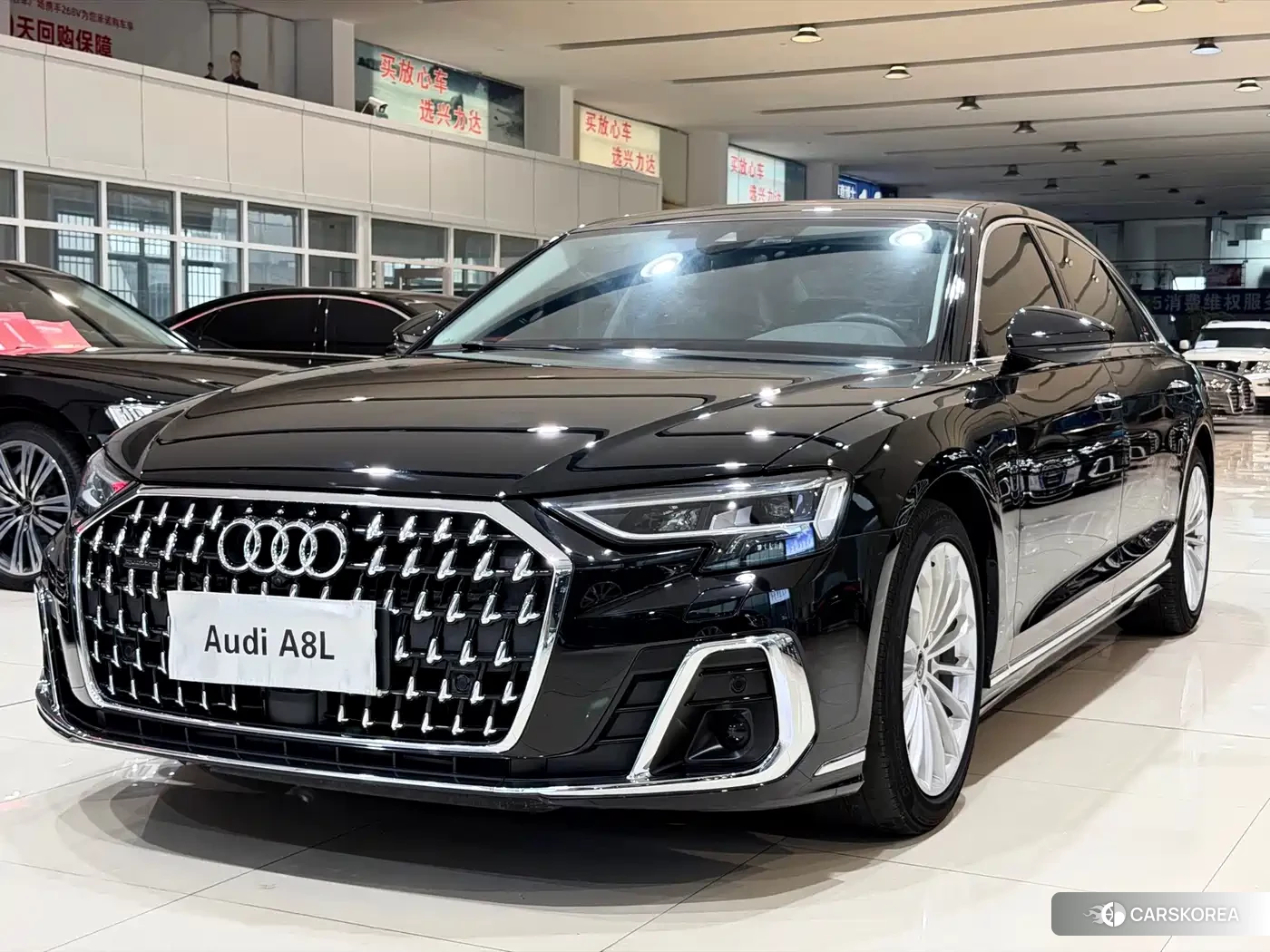 Audi A8 2023 Черный из Китая, фото 5