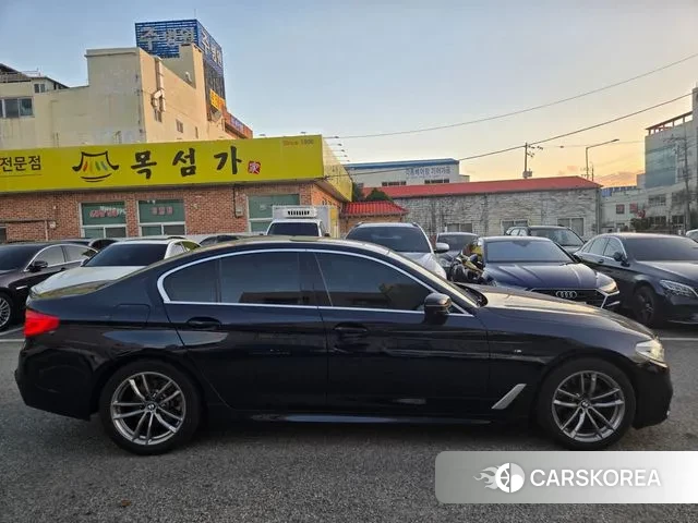 BMW 5 Series (G30) id 3425903 из Кореи 15