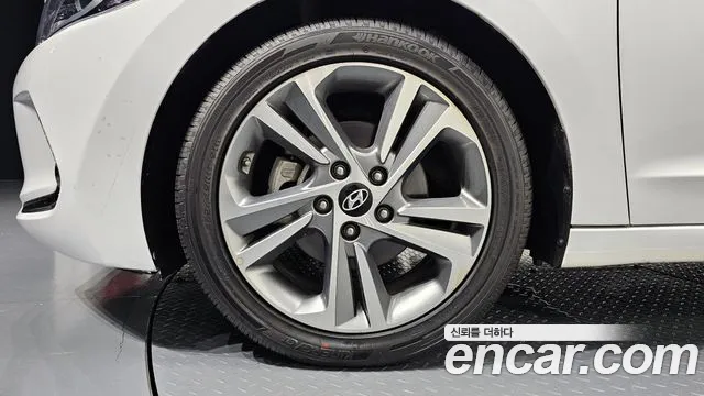 Hyundai Avante AD id 2764349 из Кореи 15