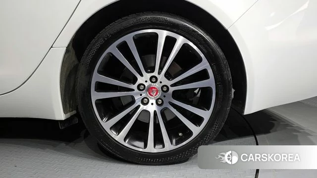 Jaguar XF (X260) id 3861780 из Кореи 15