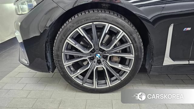 BMW 7 Series (G11) id 4586406 из Кореи 29