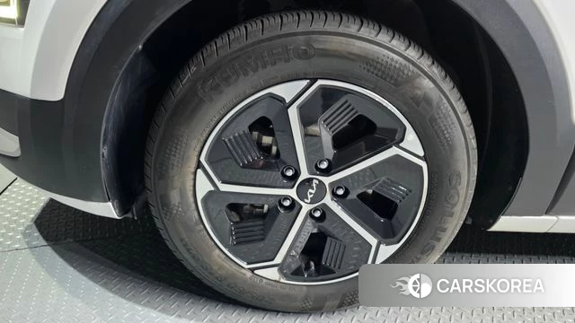 Kia Di Ol Nu Niro id 4640984 из Кореи 28