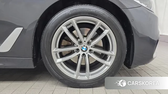 BMW 5 Series (G30) id 3500092 из Кореи 15