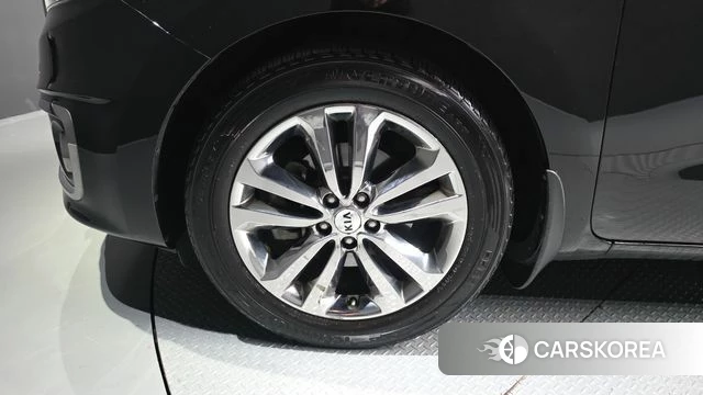 Kia All New Carnival id 4713422 из Кореи 28