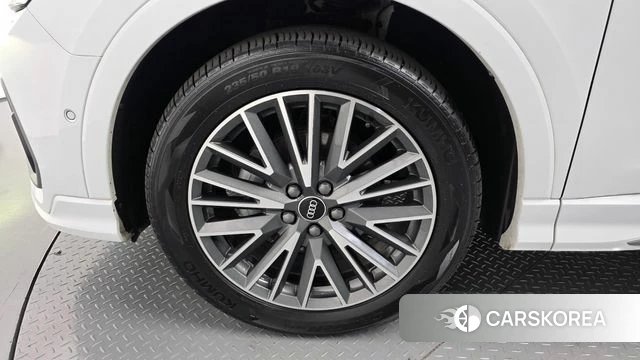 Audi Q3 (F3) id 4707132 из Кореи 15