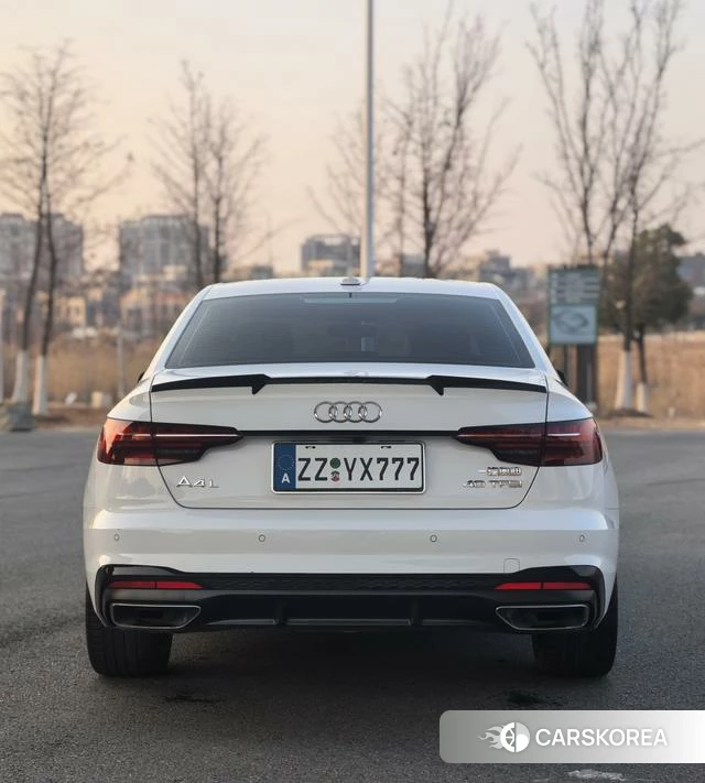 Audi A4L id 4271836 из Китая 14