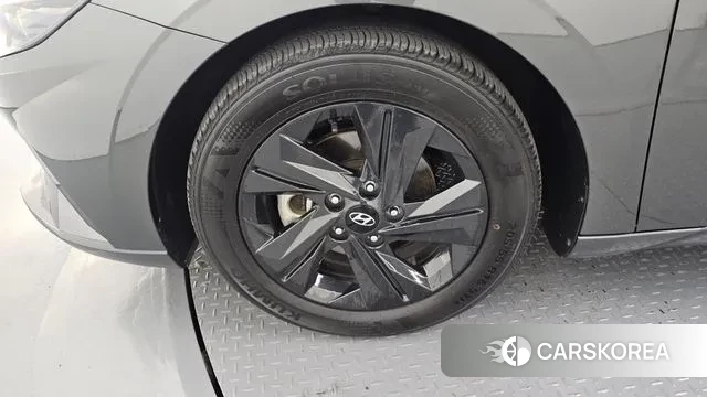 Hyundai Avante (CN7) id 2915460 из Кореи 15