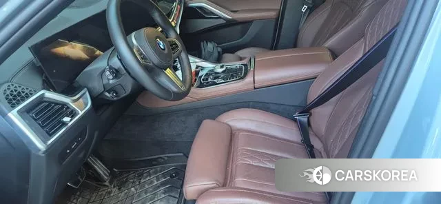 BMW X6 (G06) 2024 Серебристо-серый из Кореи, фото 5