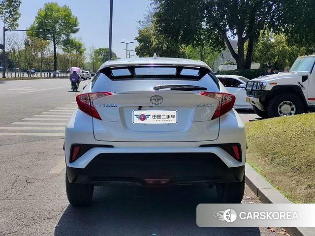 Toyota C-HR 2022 Белый из Китая, фото 5