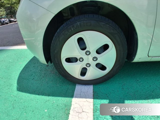 Kia The New Kia Ray EV 2024 Жемчужный цвет из Кореи, фото 6
