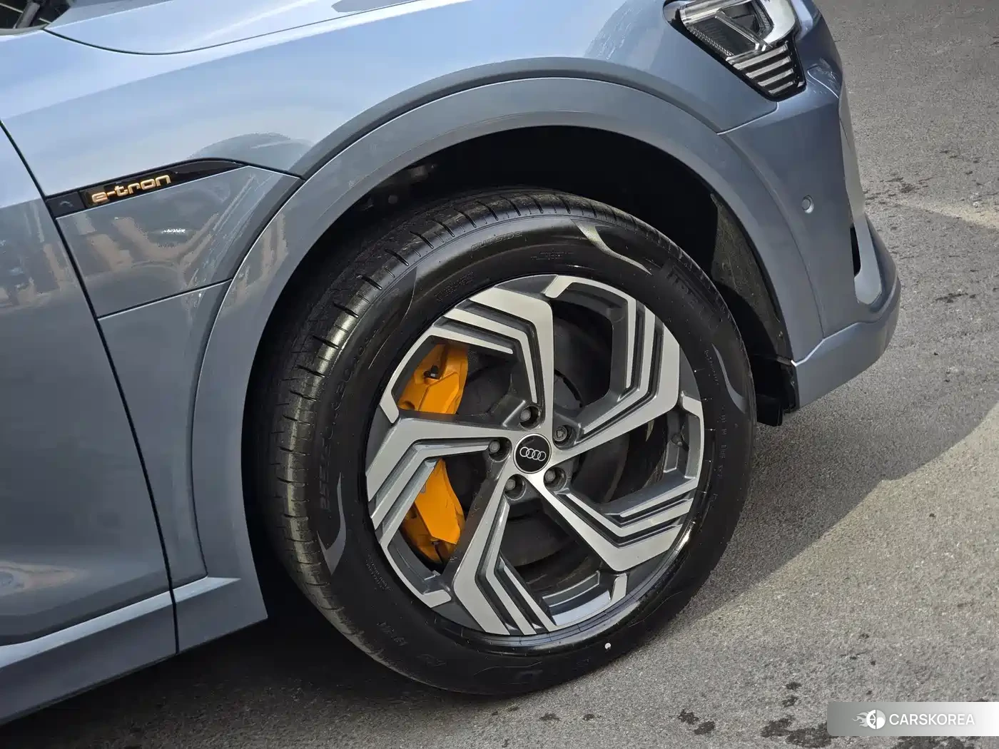 Audi e-tron id 4622307 из Китая 18
