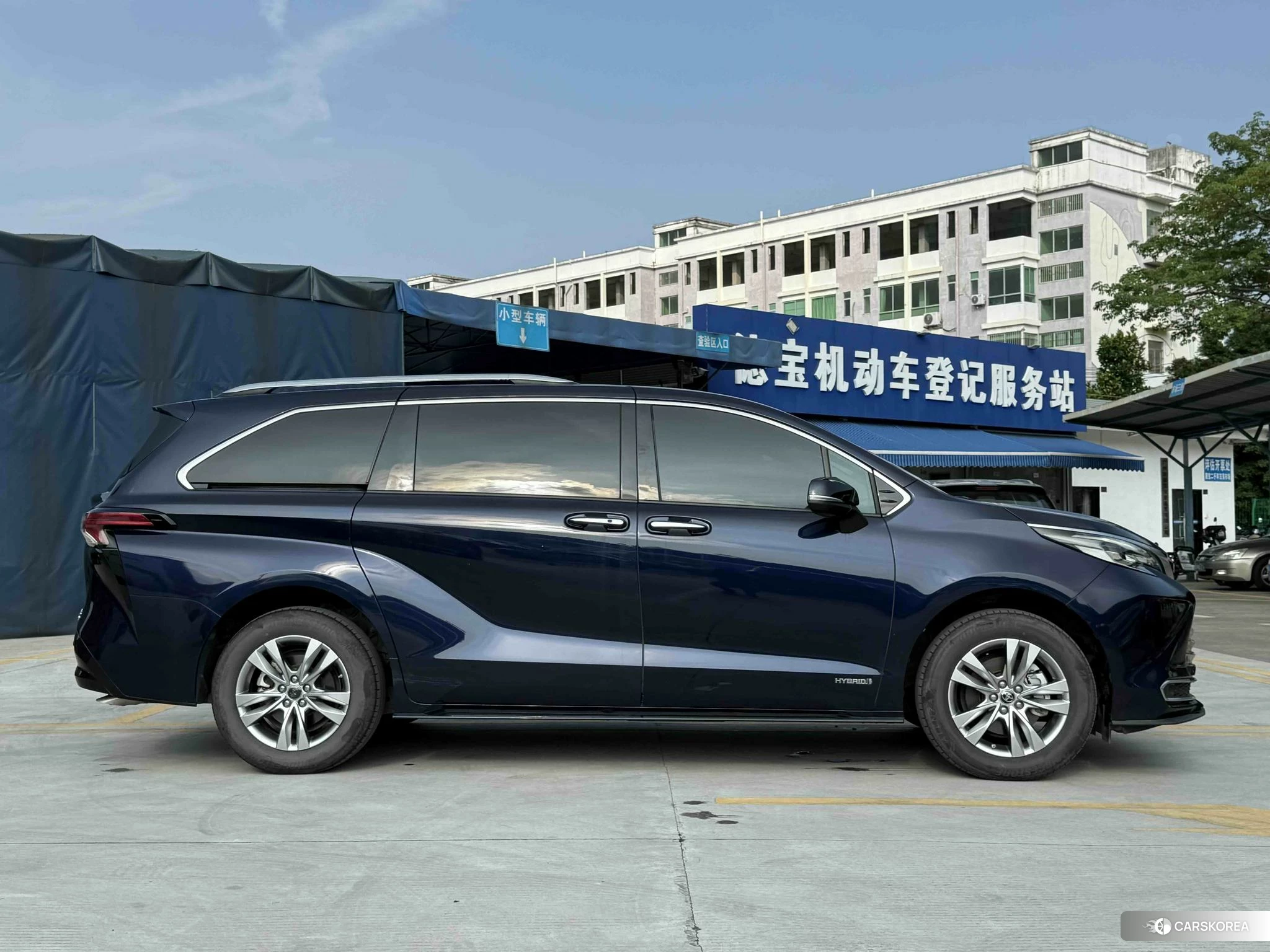 Toyota Saina id 4452560 из Китая 18