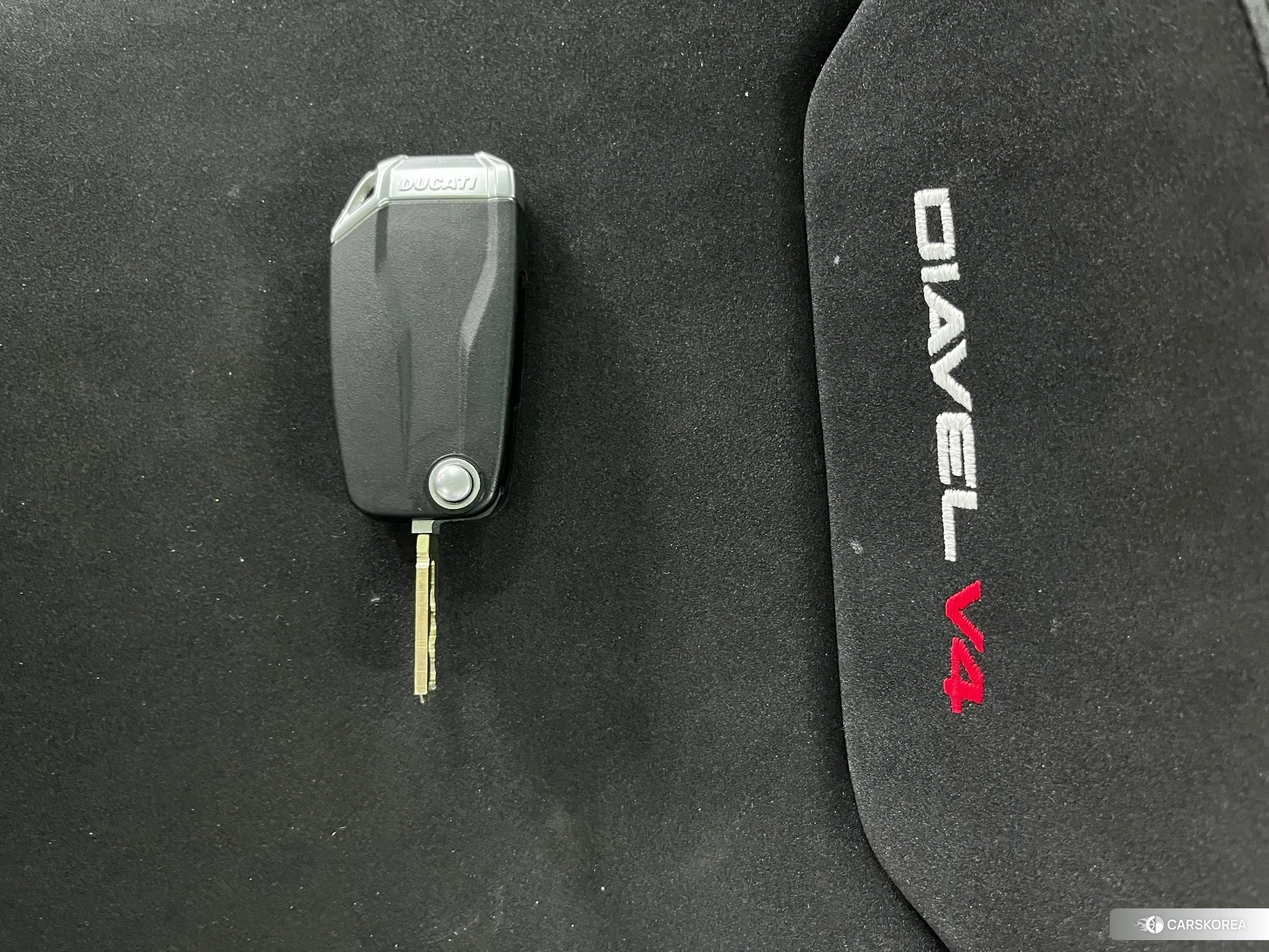 Проданный Ducati DIAVEL V4 2024 из Японии