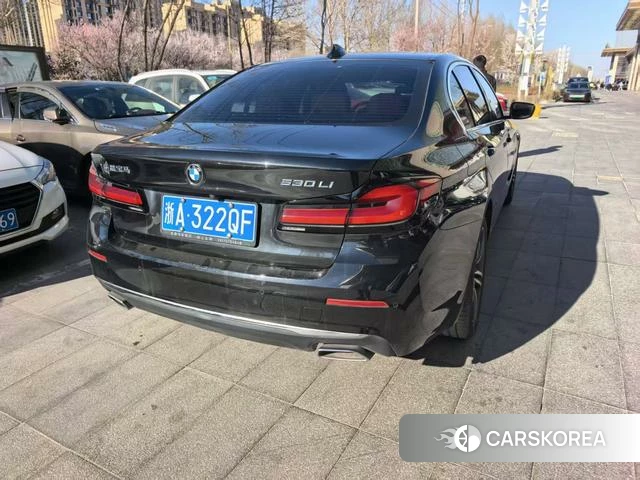 BMW 5 series 2022 Черный из Китая, фото 5