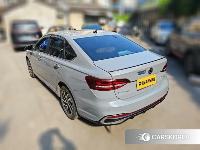 Volkswagen Lavida 2023 Темно-серый из Китая, фото 5