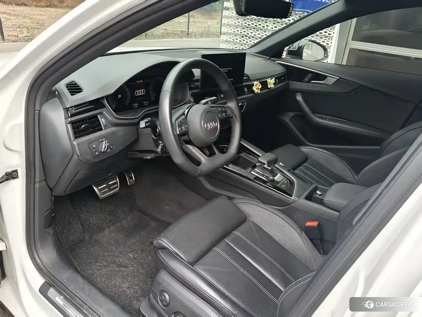 Audi A4L id 4679727 из Китая 8