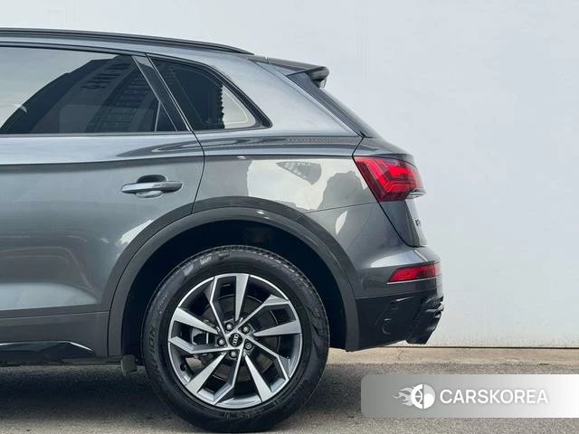 Audi Q5L id 4275391 из Китая 23