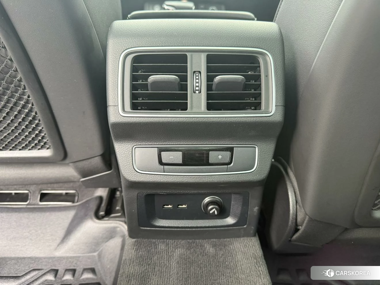 Audi Q5L id 4510435 из Китая 19