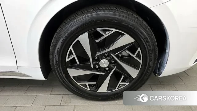 Hyundai The New Grandeur IG Hybrid id 3529114 из Кореи 15