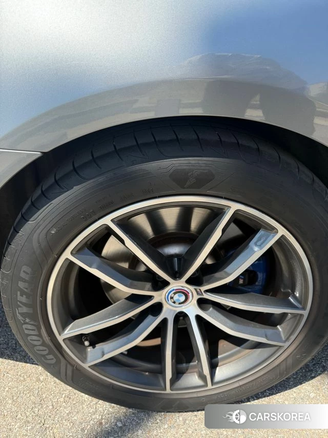 BMW 5 Series (G30) 2023 Серый из Кореи, фото 5