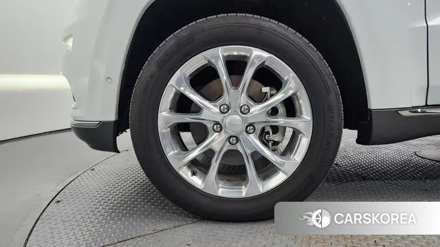 Jeep Grand Cherokee id 3213823 из Кореи 15
