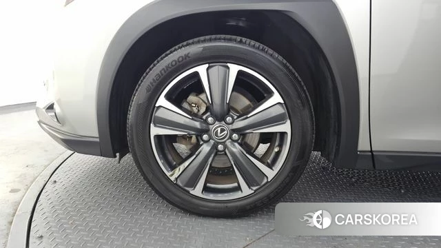 Lexus UX250h id 4384611 из Кореи 26