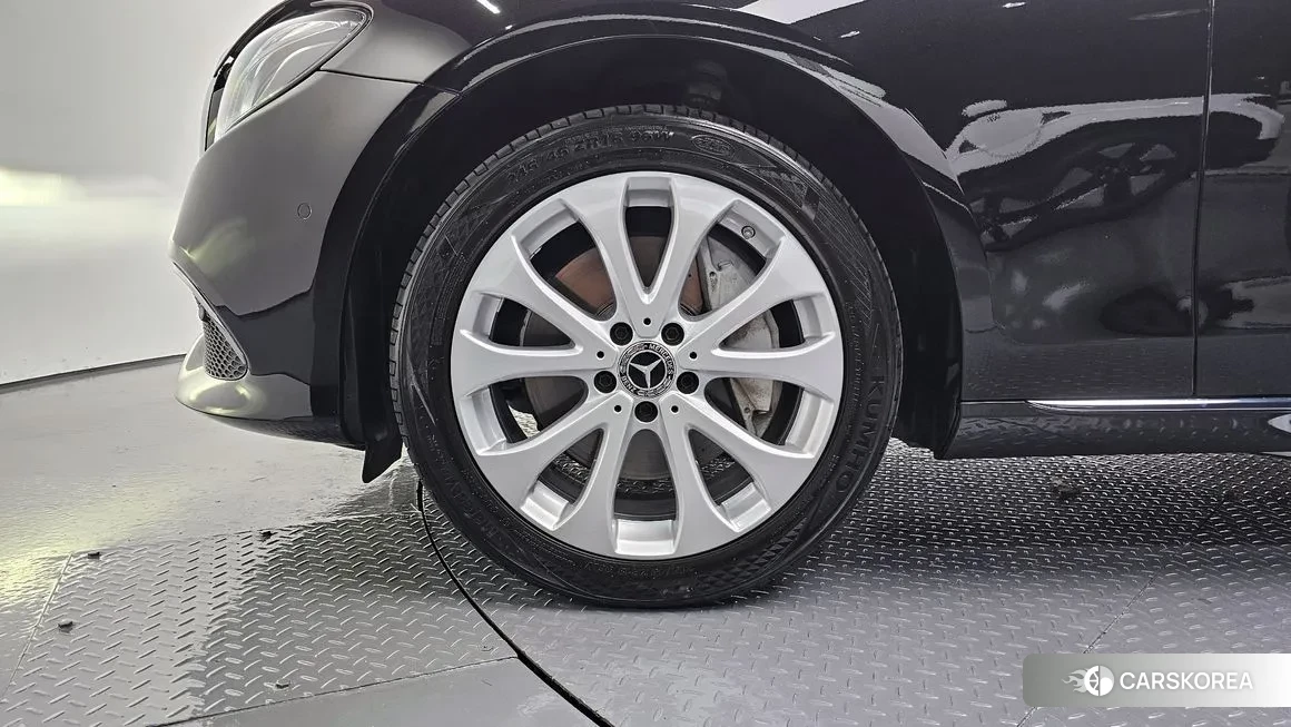 Mercedes-Benz E-Class W213 id 1872718 из Кореи 15