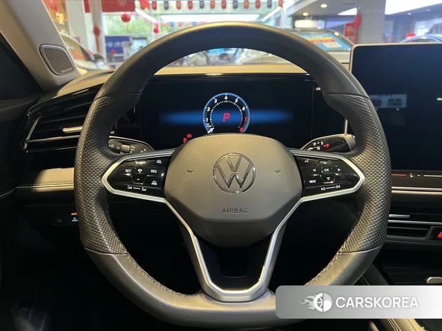Volkswagen Magotan id 4216381 из Китая 43