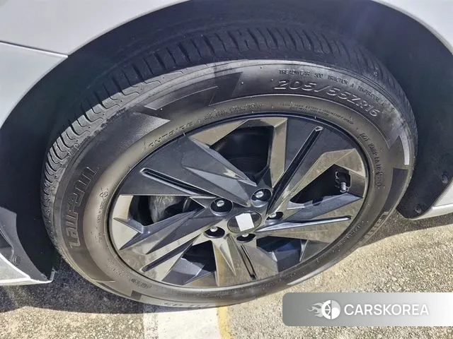 Hyundai Avante Hybrid (CN7) id 3196577 из Кореи 12