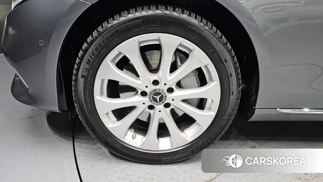 Mercedes-Benz E-Class W213 id 3698657 из Кореи 15