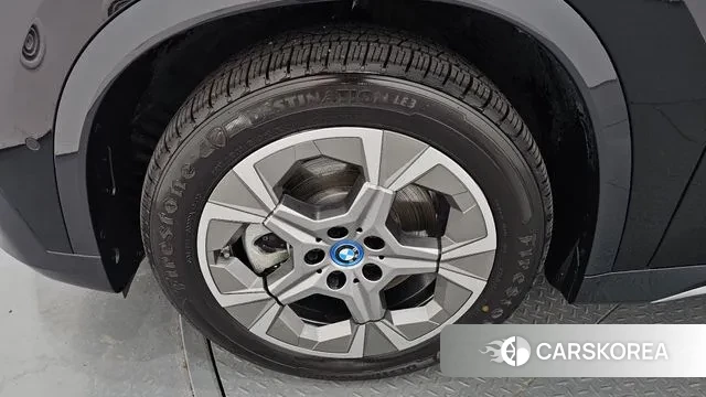 BMW iX1 (U11) id 3185508 из Кореи 15