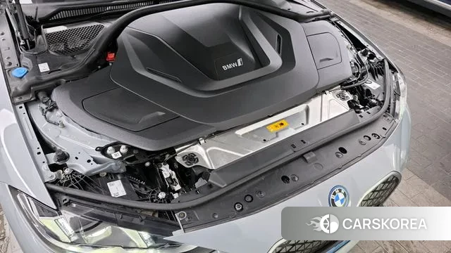 BMW i4 id 3644382 из Кореи 15