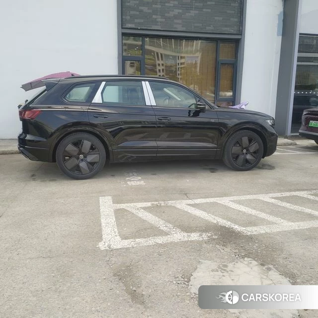 Volkswagen Touareg id 4261157 из Китая 7