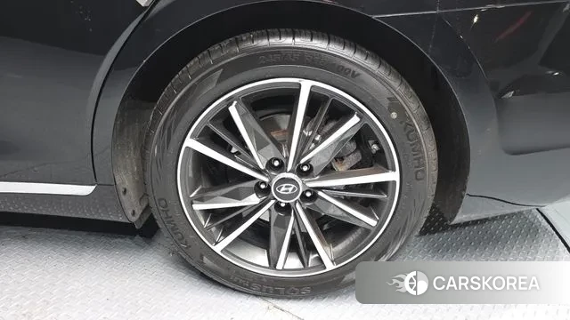 Hyundai The New Grandeur IG id 3771235 из Кореи 15