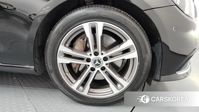 Mercedes-Benz E-Class W213 id 3877702 из Кореи 15