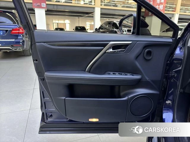 Lexus RX id 4221024 из Китая 9