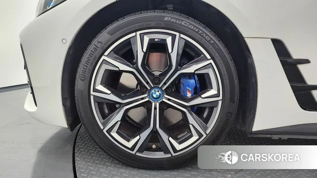 BMW i4 id 4506361 из Кореи 15
