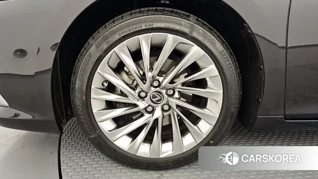 Lexus ES300h 7th generation id 3614801 из Кореи 15