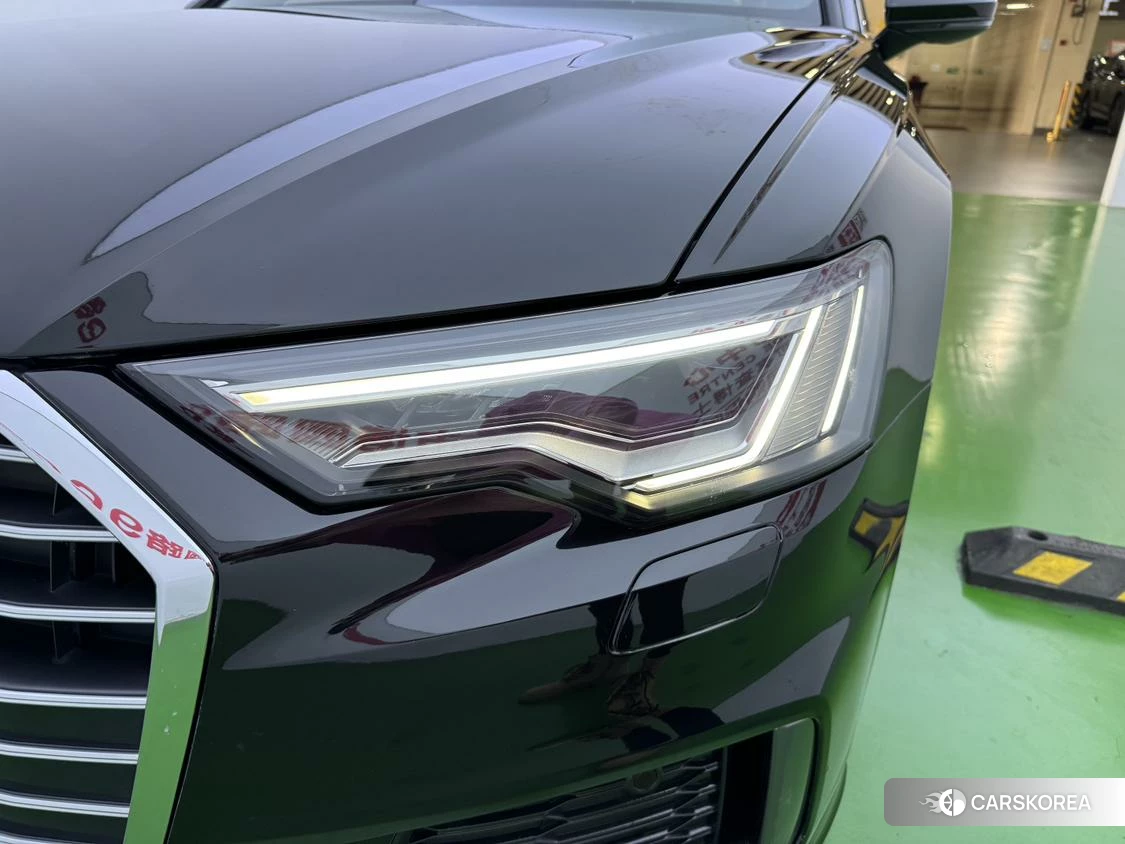 Audi A6L id 4453024 из Китая 29