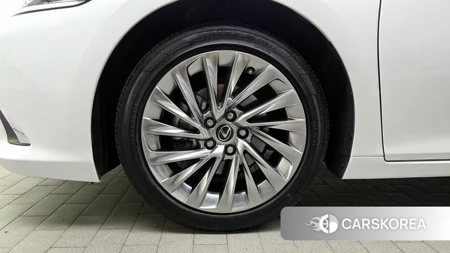 Lexus ES300h 7th generation id 4222775 из Кореи 26