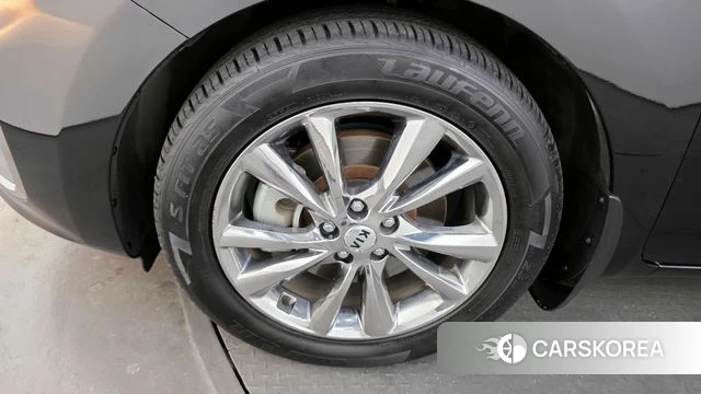 Kia The New Carnival id 3873336 из Кореи 15