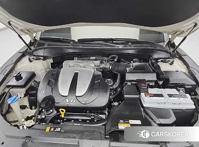 Hyundai The New Grandeur IG id 3669508 из Кореи 13