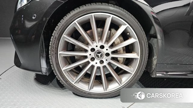 Mercedes-Benz E-Class W213 id 4423504 из Кореи 27