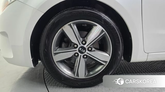 Kia The New K3 id 4658507 из Кореи 25