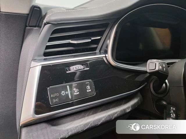 Audi Q8 id 4301536 из Китая 23