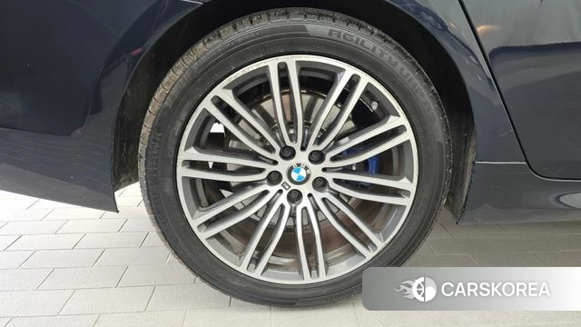 BMW 5 Series (G30) id 4652418 из Кореи 27