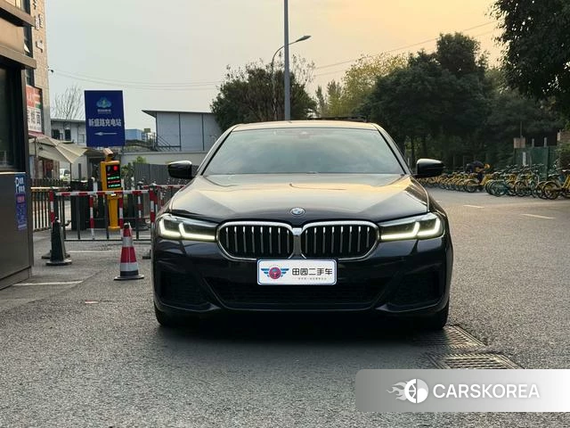 BMW 5 series (imported) 2023 Черный из Китая, фото 6