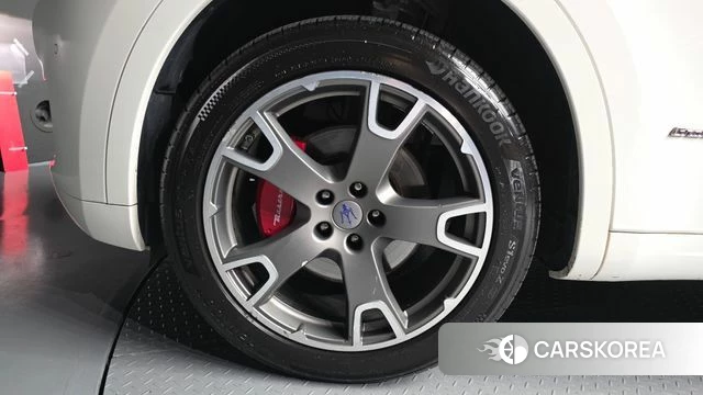 Maserati Levante id 4563232 из Кореи 15